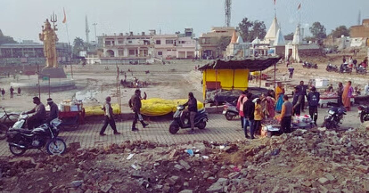 हेक्टेयर नजूल की भूमि
