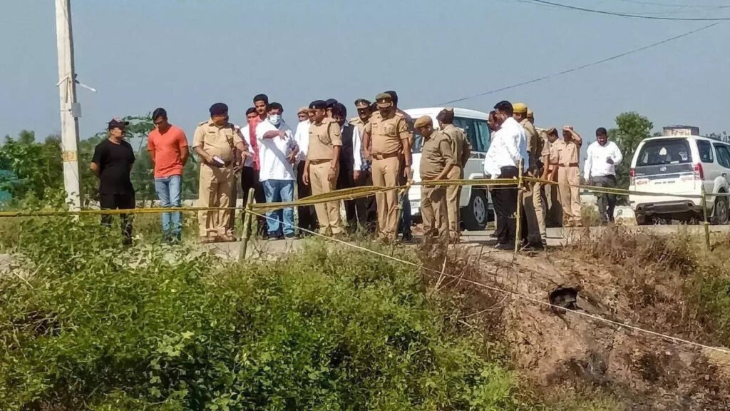 Lakhimpur Kheri News: लखीमपुर के युवकों ने की खुलेआम फायरिंग,मची अफरा-तफरी