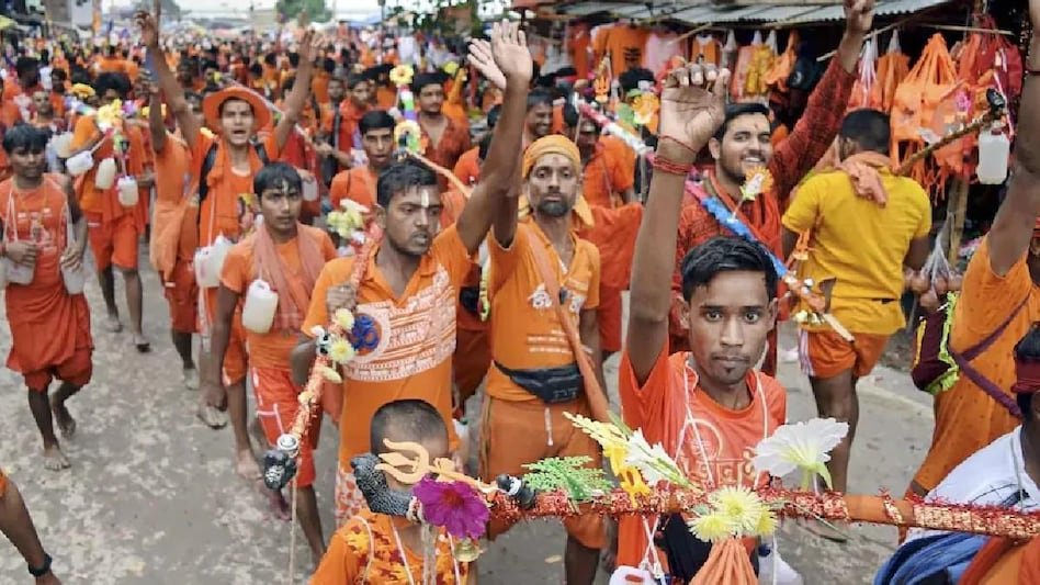 Lakhimpur Kheri News: कांवड़ यात्रा के दौरान धक्का-मुक्की, मंदिर से पहले चौराहे पर भीड़ में 4 महिलाएं घायल,एक किशोरी की हालत गंभीर अस्पताल में किया भर्ती