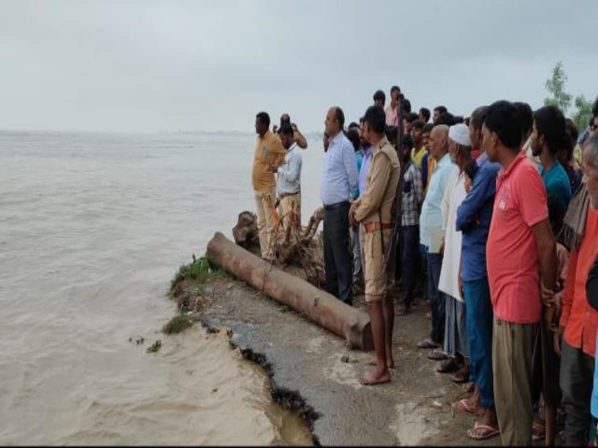 Lakhimpur Kheri News: घाघरा नदी में डूबे दो कांवड़िये, 15 घंटे बाद भी लापता, 20 गोताखोरों की टीम कर रही तलाश