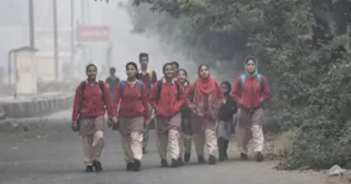 Lakhimpur Kheri News: शीतलहर के चलते डीएम दुर्गा शक्ति नागपाल का बड़ा फैसला,14 जनवरी तक 12वीं तक के सभी स्कूल बंद